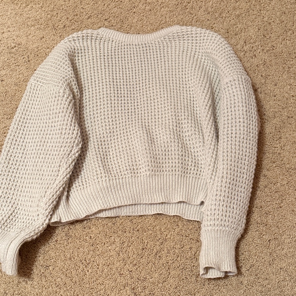 Cozy White/Gray Knit Sweater